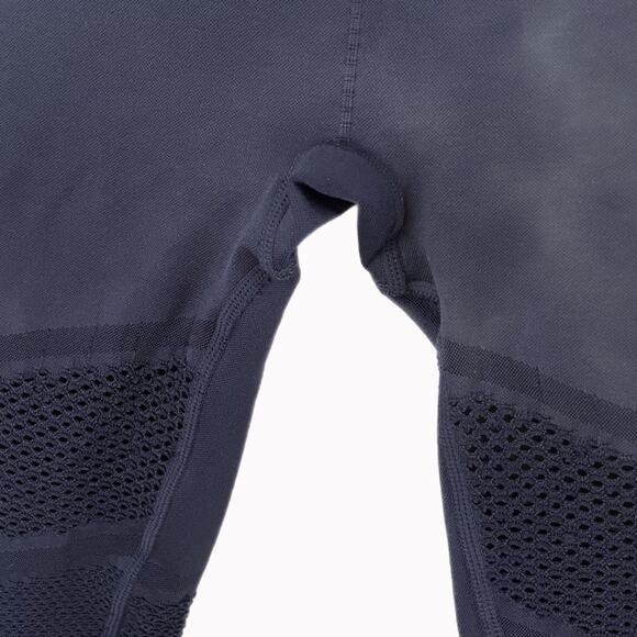 Fabletics Navy Blue Sync High-Waisted Perforated 7/8 Leggings Sz S - Picture 3 of 5